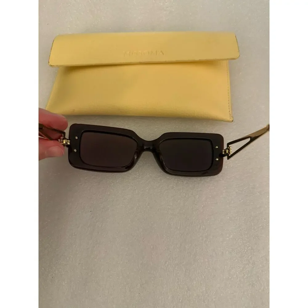 Le Specs le specs